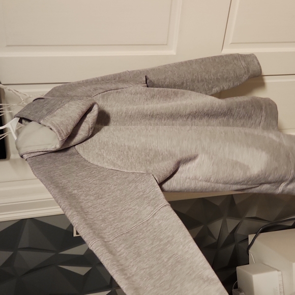 Men's Addidas Hoodie ! - Picture 5 of 5